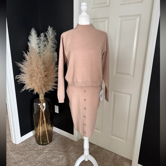 NWT ZYIA Tribeca Sweater Skirt SET in Bright Khaki size Small - Picture 2 of 12
